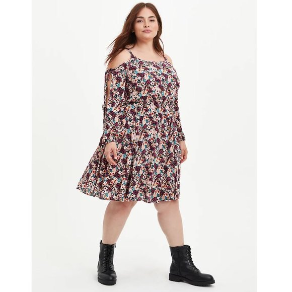 Torrid Size 2X 18-20 Cold Shoulder Skater Dress - Gauze Floral Pink - Picture 1 of 6